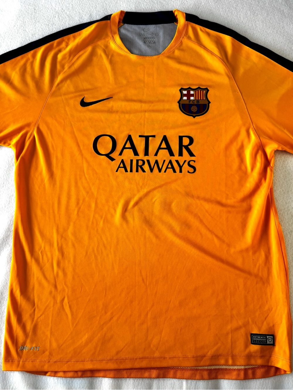 Nike FC Barcelona Soccer Jersey Kit Mens XL Yellow Dri Fit Qatar Airways futbol
